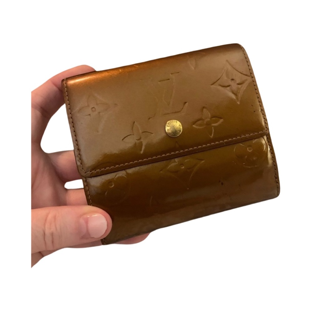 Beautiful LV Vernis Wallet